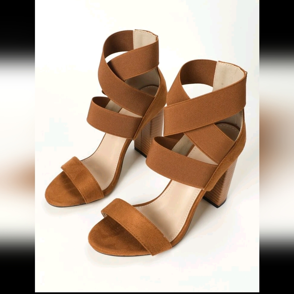 Criss Cross Chunky Heeled Sandals, V-Day pick! - Picture 2 of 5
